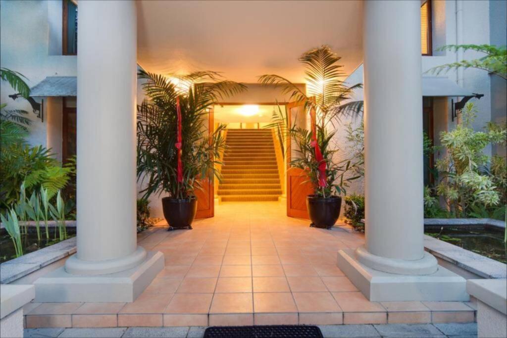 Tropical One Bedroom Apartment At The Mediterranean 포트 더글라스 외부 사진